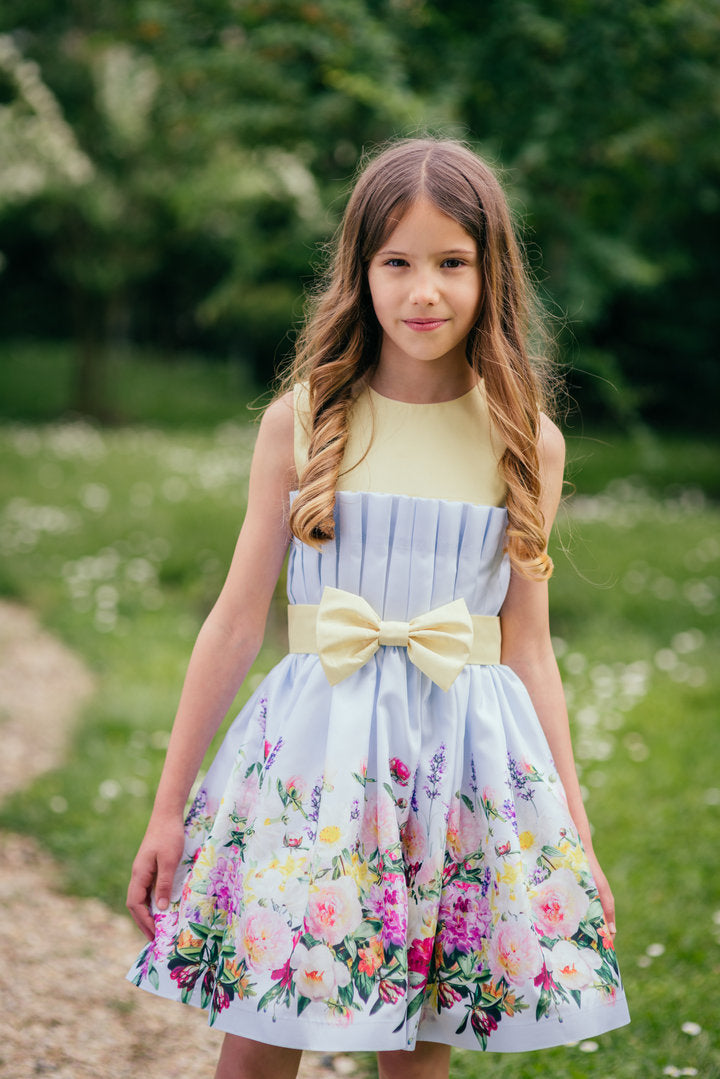 Light blue dress with yellow taffeta with pleated
